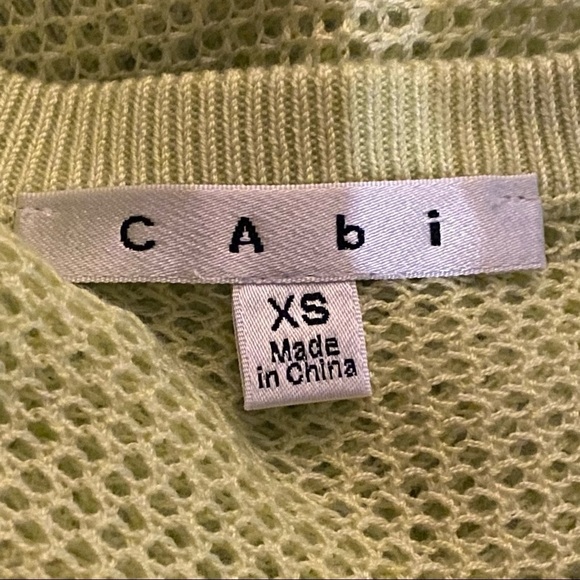 CAbi #199 Neon Yellow Split Back Pullover‎ Size XS 100% Acrylic - Picture 4 of 7